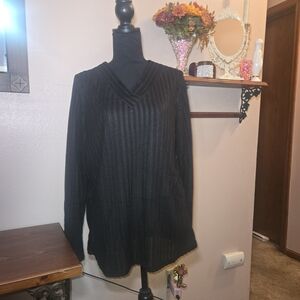 Chic Black Ribbed Long Sleeve V-Neck Top